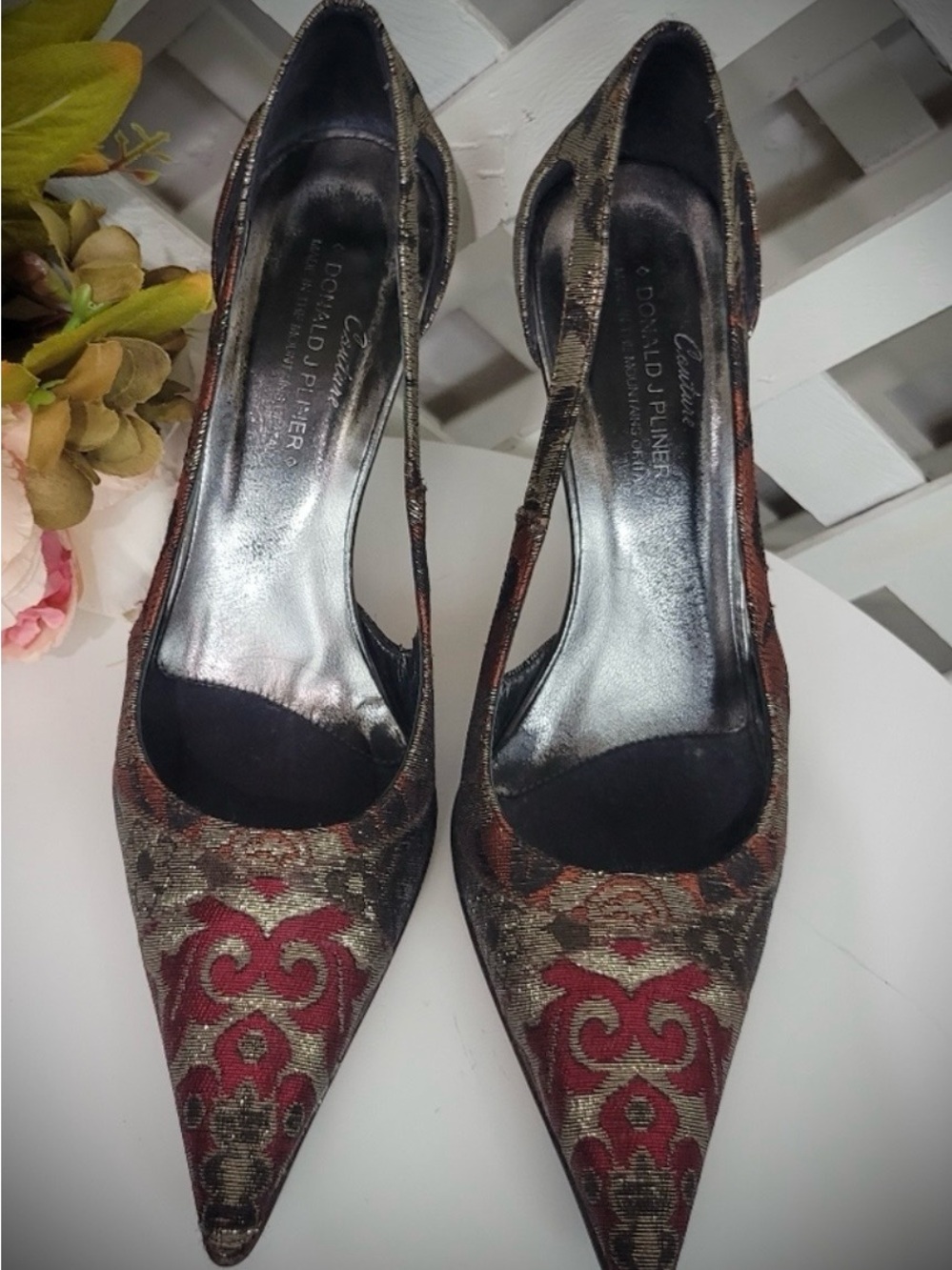 Couture Donald J. Pliner Coda Jacquard Tapestry Pointed-Toe Luxury Heels - Picture 4 of 6